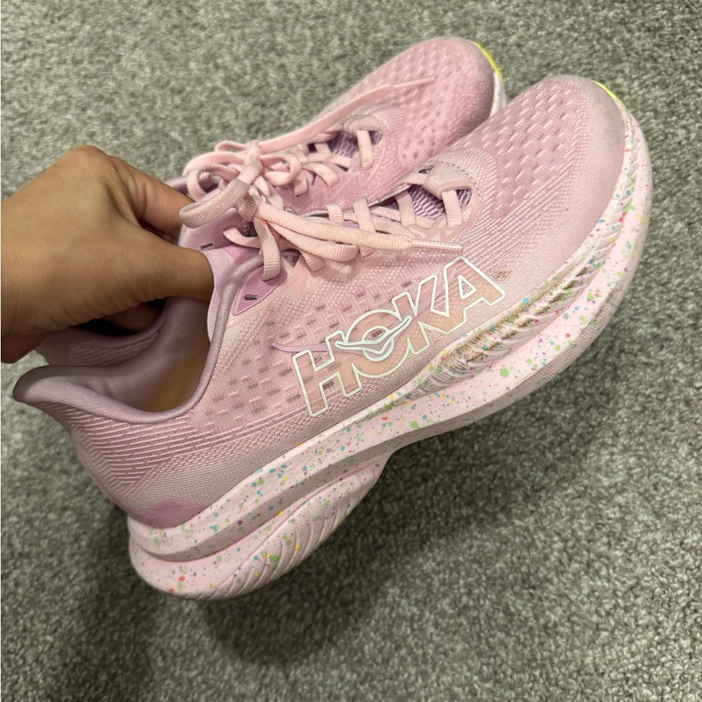 Hoka Mach 6